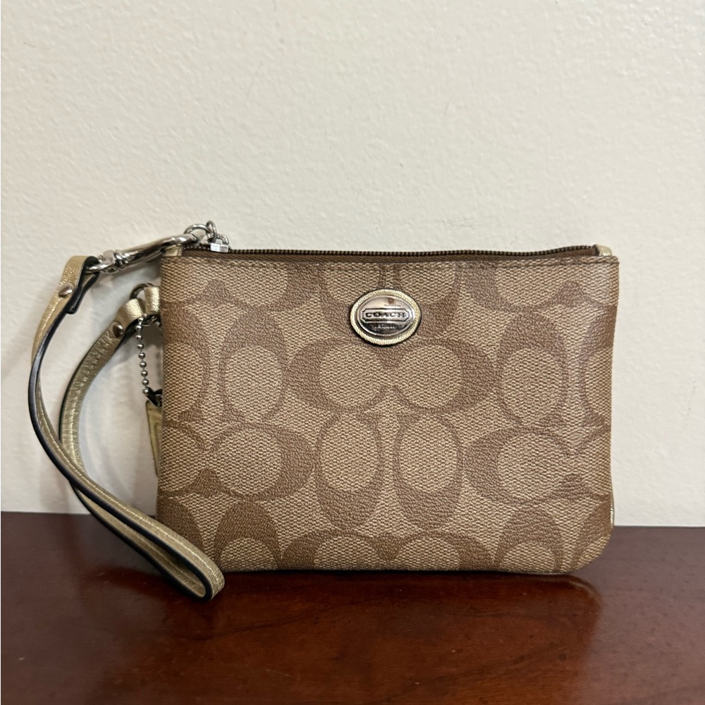 Coach Classic Brown & Tan Wristlet Bag with gold trim original tag